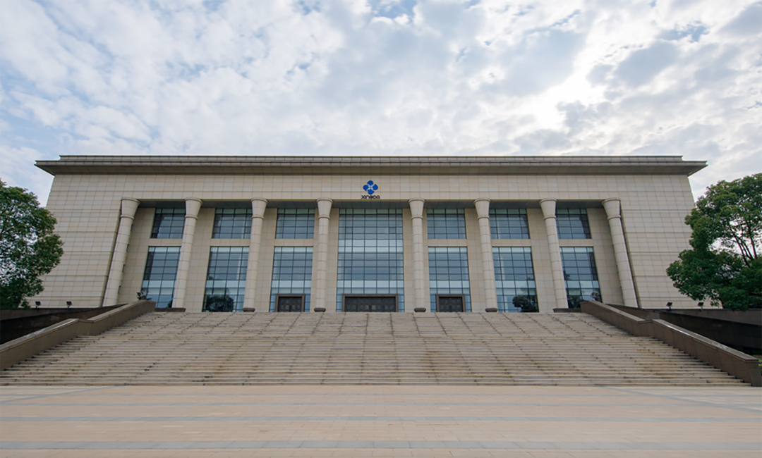 加強(qiáng)與高校、咨詢公司合作，借助外部資源，提升學(xué)員綜合素質(zhì)